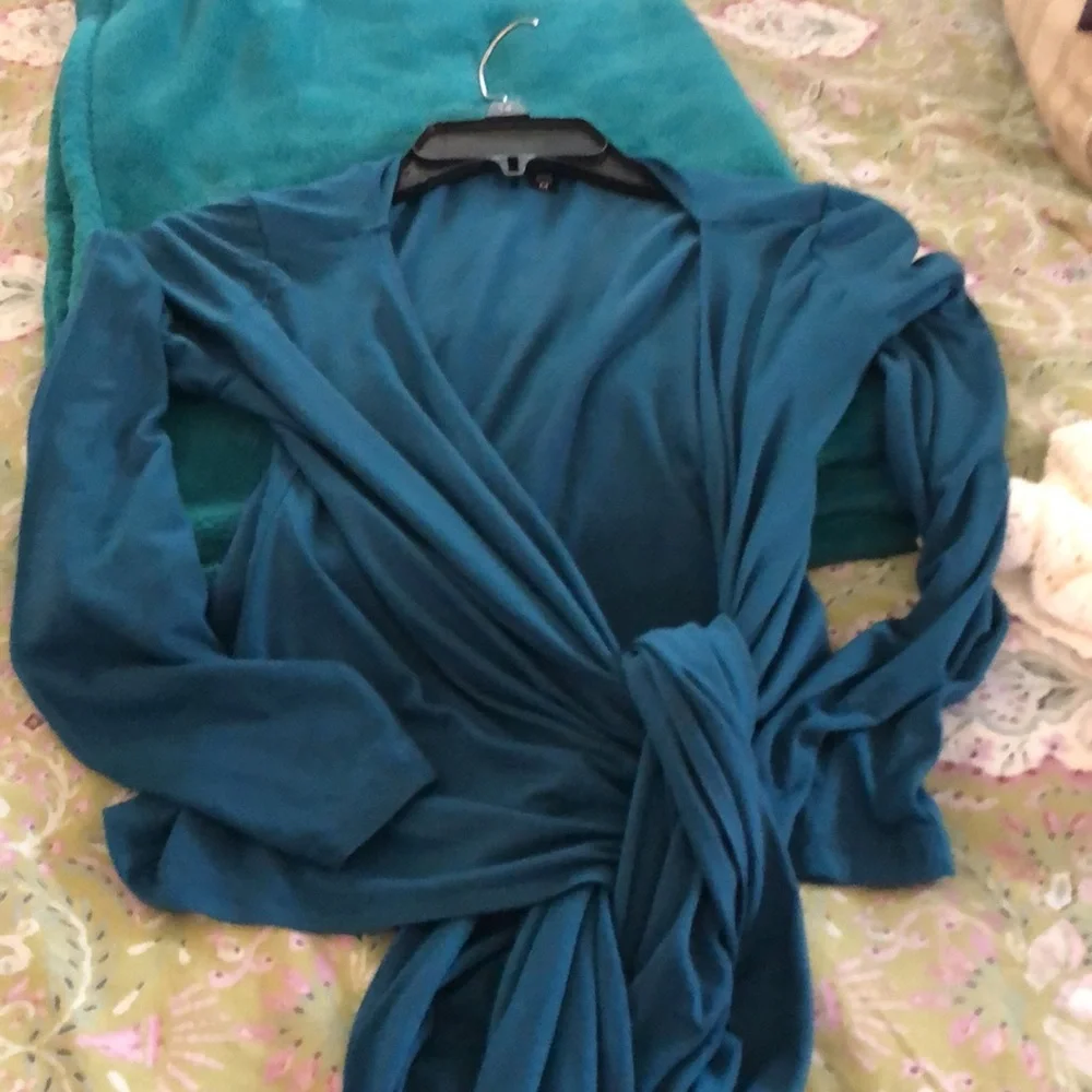 Blue green wrap you can wear 10 different ways size medium